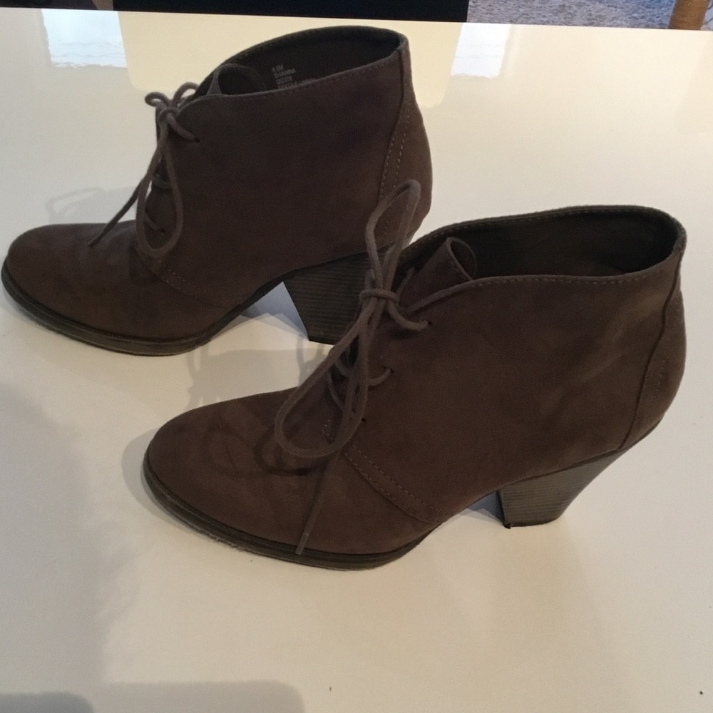 EUC Brown Leather Booties SZ 8 1/2